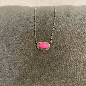 Kendra Scott necklace